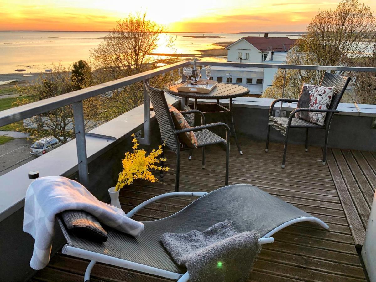 Sunset Dream Apartment With A Panoramic Seaview Haapsalu Exterior foto