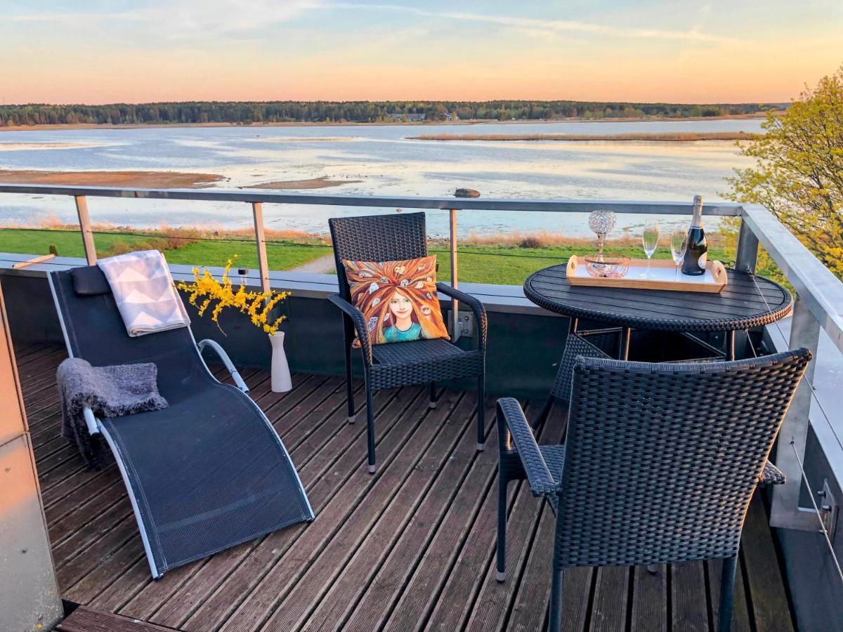 Sunset Dream Apartment With A Panoramic Seaview Haapsalu Exterior foto